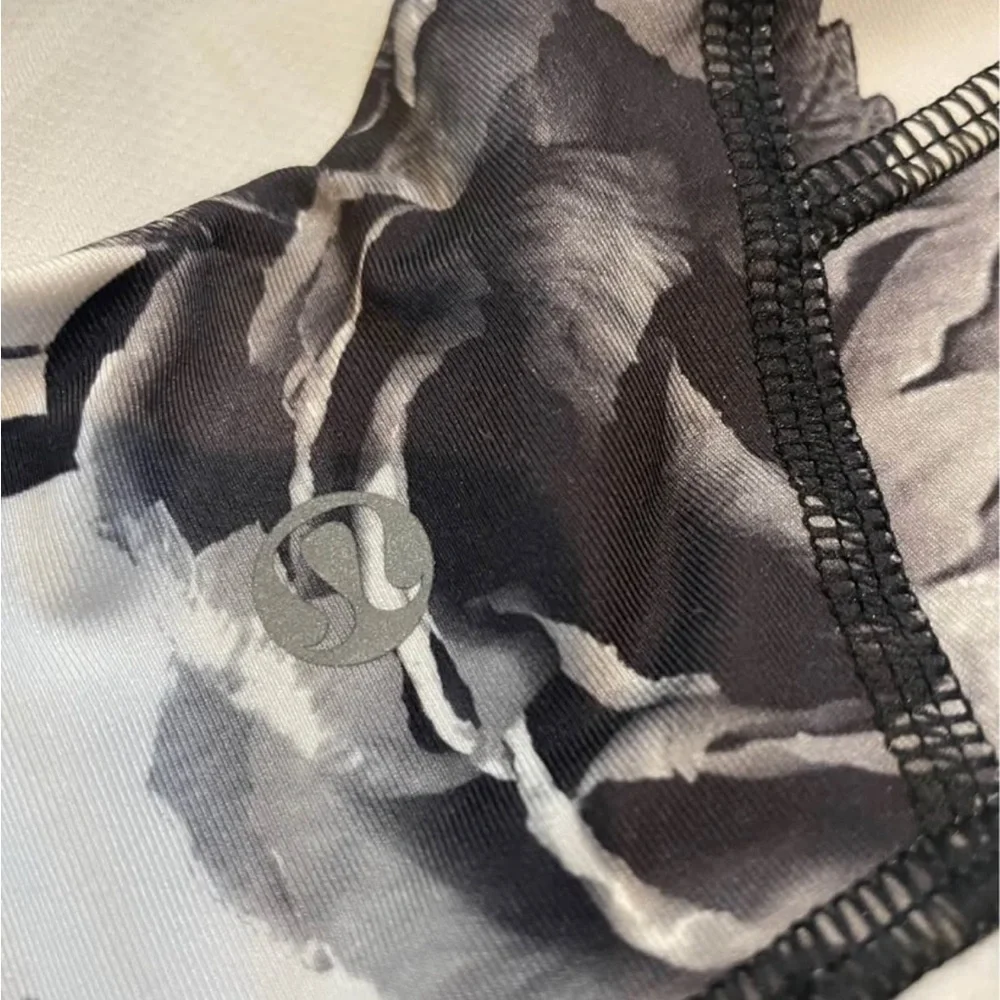 lululemon athletica size 4 ladies Floral Tank Top - Picture 4 of 4